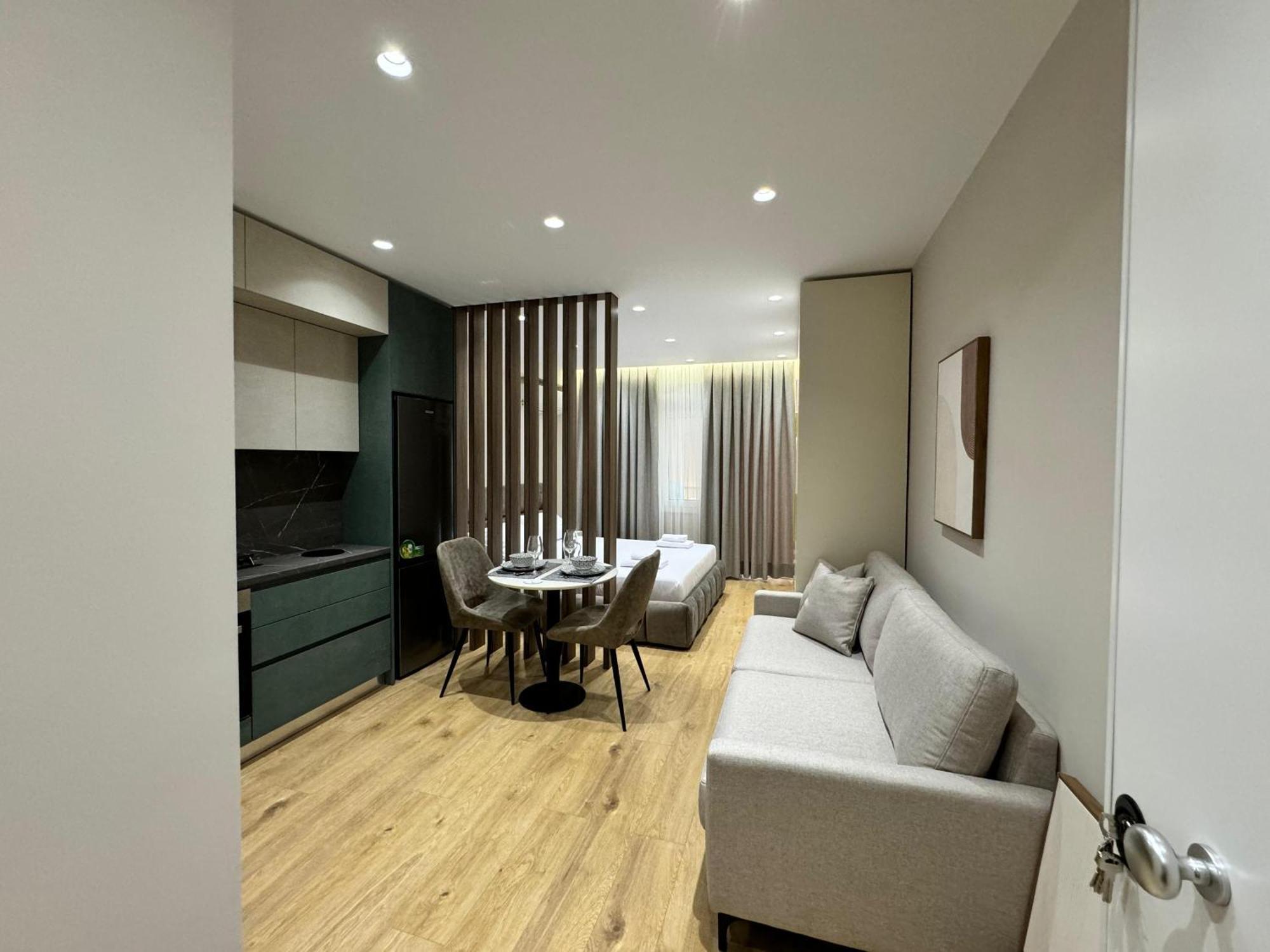 E&R Apartments At Myslym Shyri Tirana Exterior foto