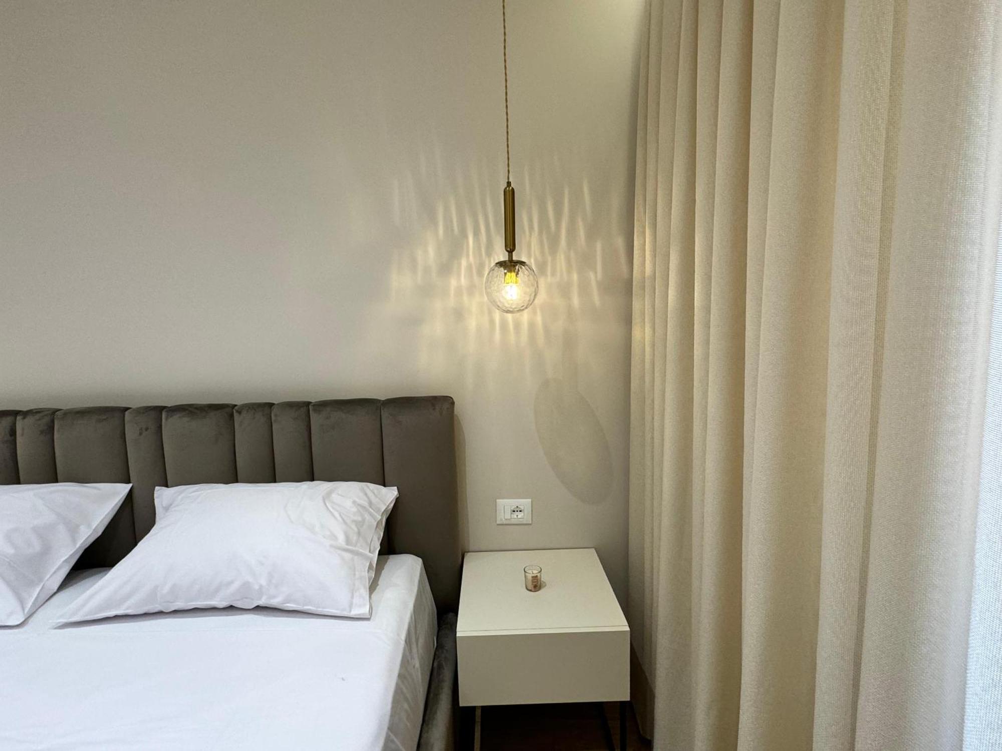 E&R Apartments At Myslym Shyri Tirana Exterior foto